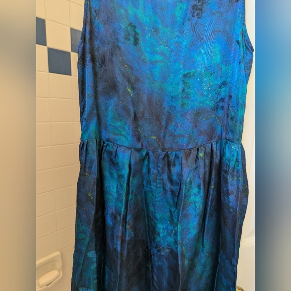 NWOT 100% Silk Sleeveless mysterious blue abstract print dress Size M - Picture 6 of 16